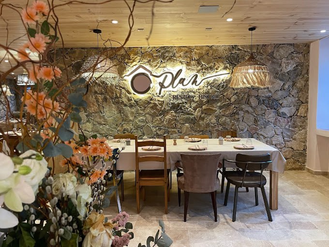 Salle Ô PLAN Restô Bistrô